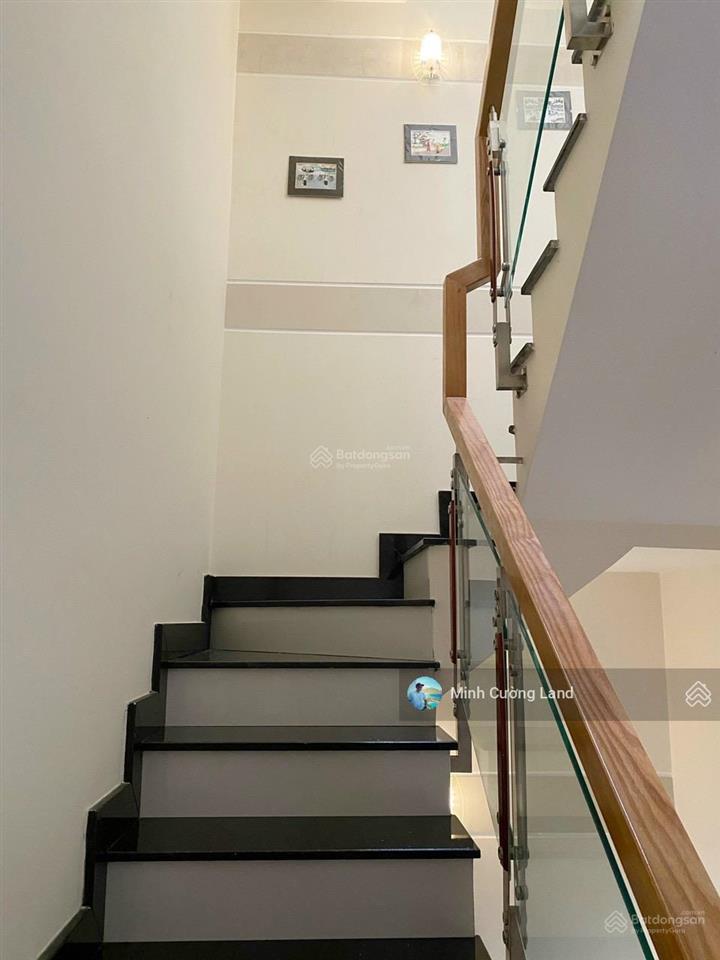 Chỉ 9tỷ tl, siêu phẩm huỳnh văn bánh phú nhuận, hxh, 56m2 nở hậu, 4 tầng st 4pn, giáp lê văn sỹ q3