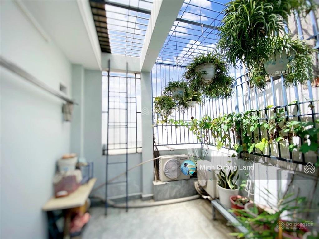 Chỉ 9tỷ tl, siêu phẩm huỳnh văn bánh phú nhuận, hxh, 56m2 nở hậu, 4 tầng st 4pn, giáp lê văn sỹ q3