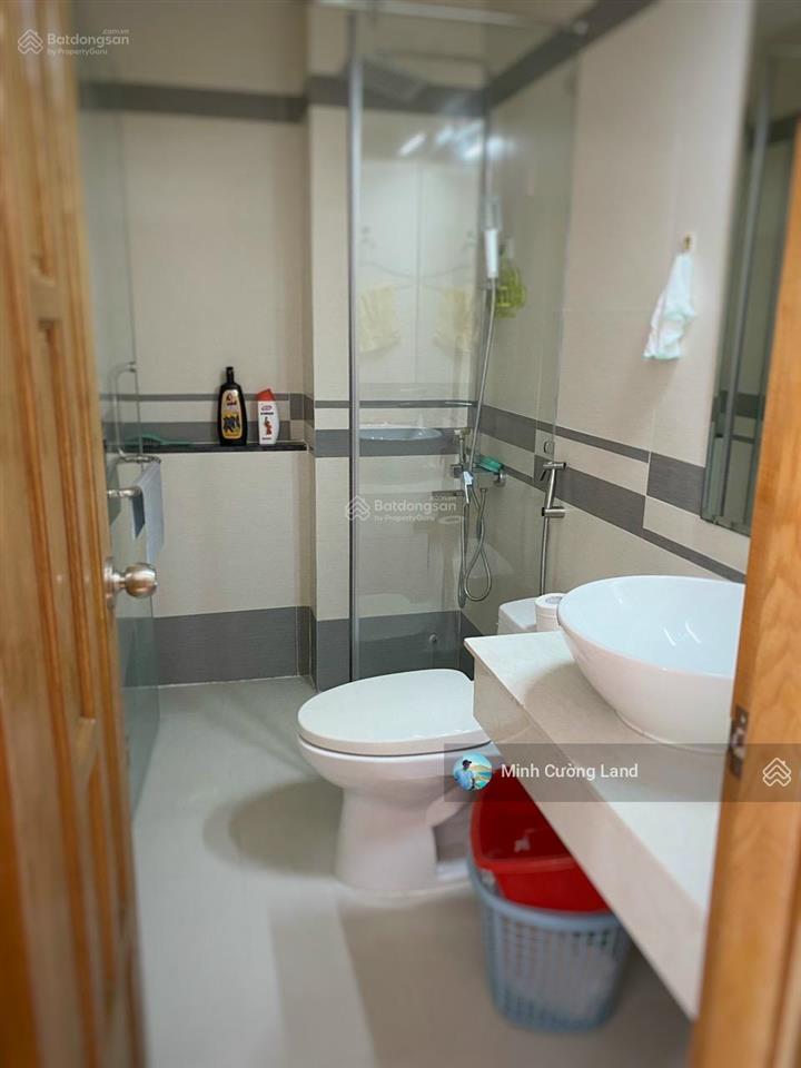 Chỉ 9tỷ tl, siêu phẩm huỳnh văn bánh phú nhuận, hxh, 56m2 nở hậu, 4 tầng st 4pn, giáp lê văn sỹ q3