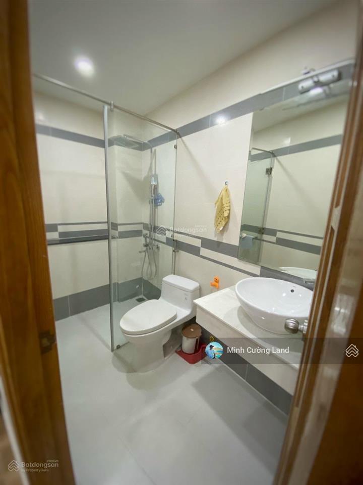 Chỉ 9tỷ tl, siêu phẩm huỳnh văn bánh phú nhuận, hxh, 56m2 nở hậu, 4 tầng st 4pn, giáp lê văn sỹ q3