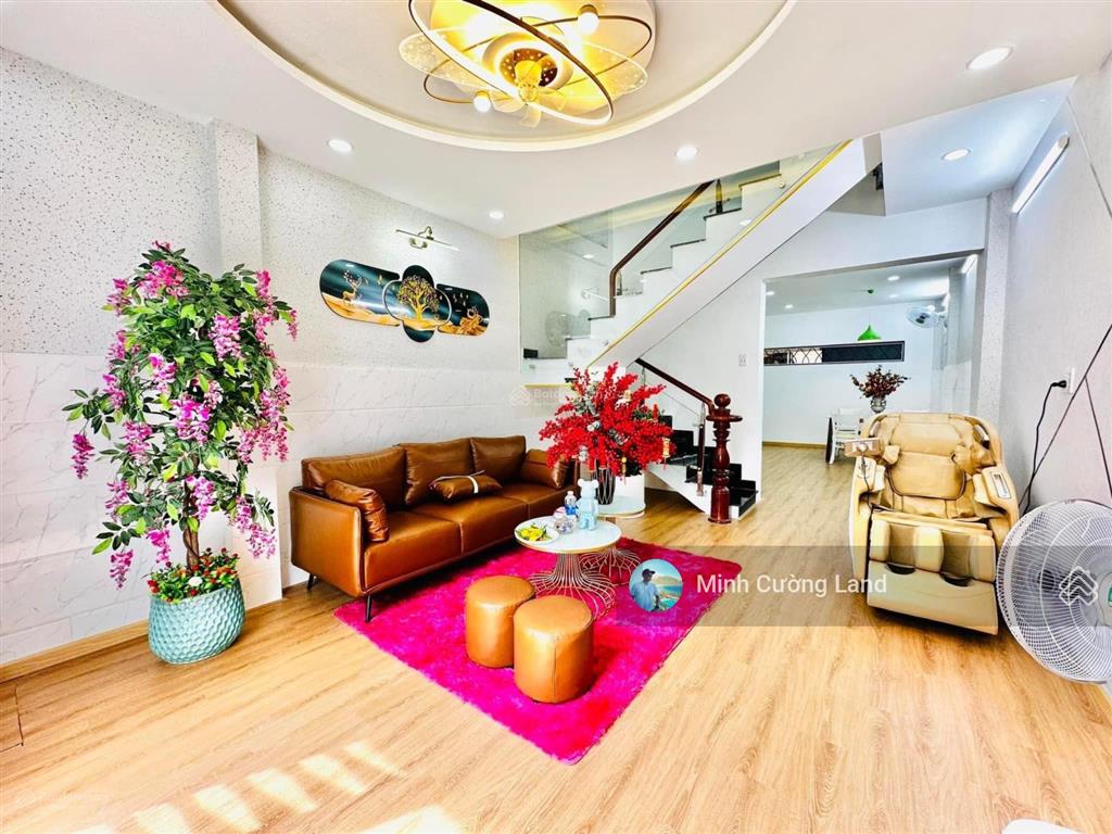 Bán nhà đẹp nguyễn thái sơn, p4, gò vấp, 48m2, 2 tầng btct, hẻm xe hơi 4m sát mặt tiền, chỉ 4 tỷ tl