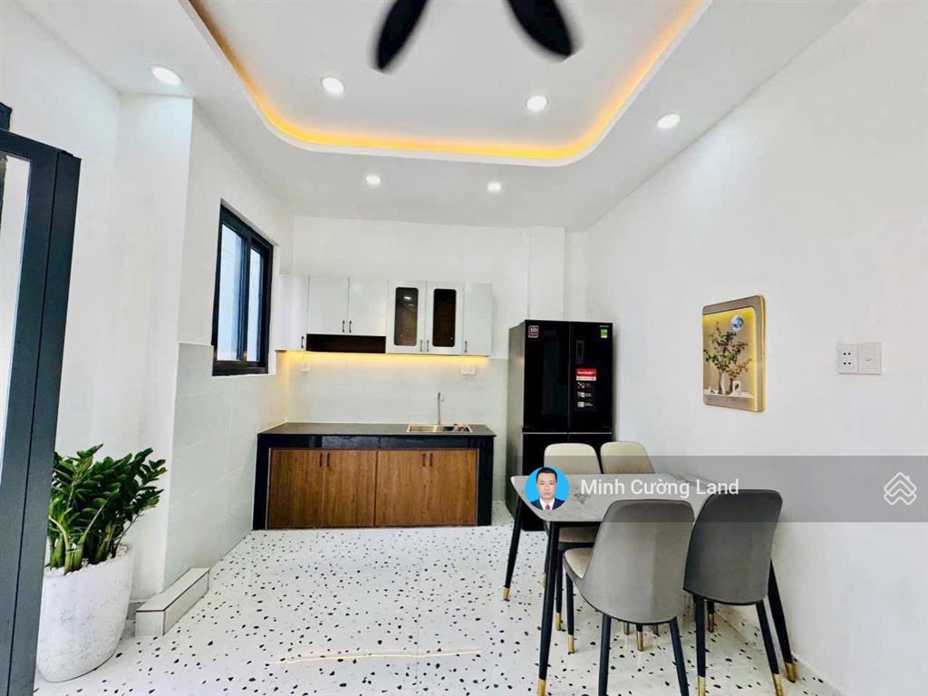 Bán nhà đẹp ngay phố ẩm thực phan xích long, phú nhuận, 37m2, 2 tầng 3pn, hẻm 5m sát mặt tiền