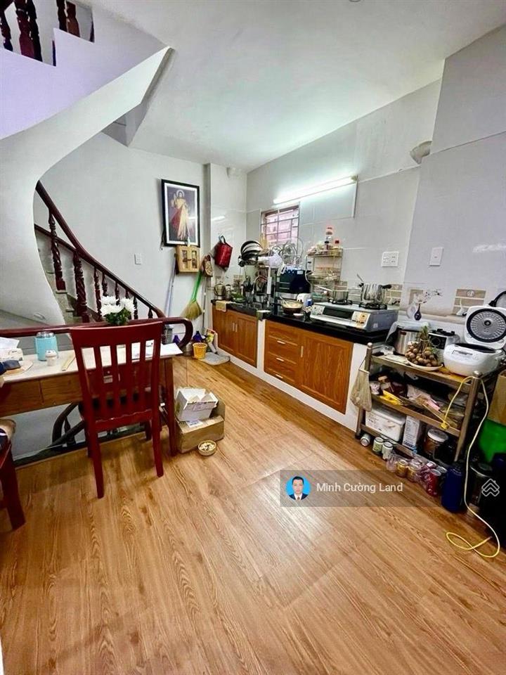 Hiếm, bán nhà 5 tầng ngay cmt8, tân bình, 3.5x5m, 3pn, sát mặt tiền, đất ở hiện hữu, chỉ 3tỷ tl