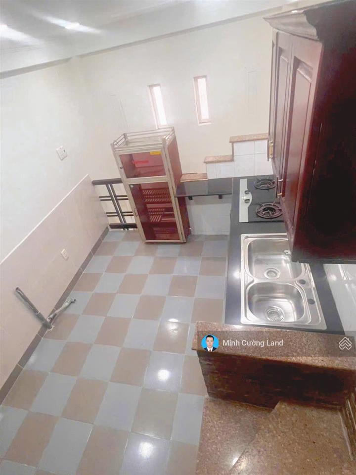 Bán nhà bà huyện thanh quan, quận 3, cn 17m2, 4 tầng 3pn 3wc, hẻm thông sát mt, chỉ 3.8tỷ tl