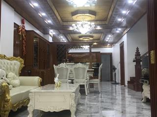Bán nhà mặt phố nguyễn xí, 5,85 tỷ, 100m2, 2 tầng 3pn sân đậu oto