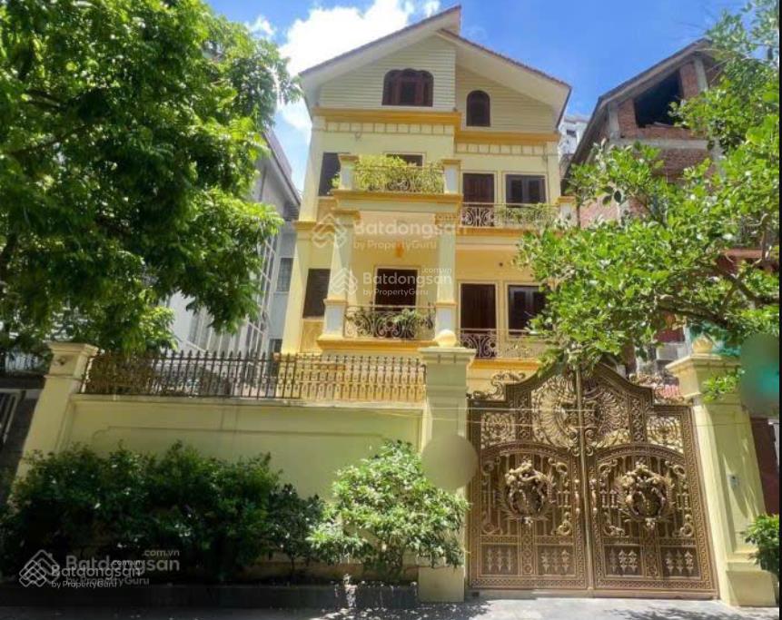 Bán bt trung văn vinaconex 3, nam từ liêm. dt 217m2 x 4t. có hầm. giá 49,5 tỷ.  0964 769 ***