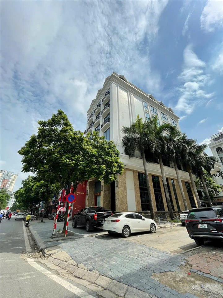 Bán tòa ks 8 tầng, mp, nguyễn hoàng. dt 234m2, mt 10m. vị trí đắc địa. giá 178 tỷ.  0964 769 ***