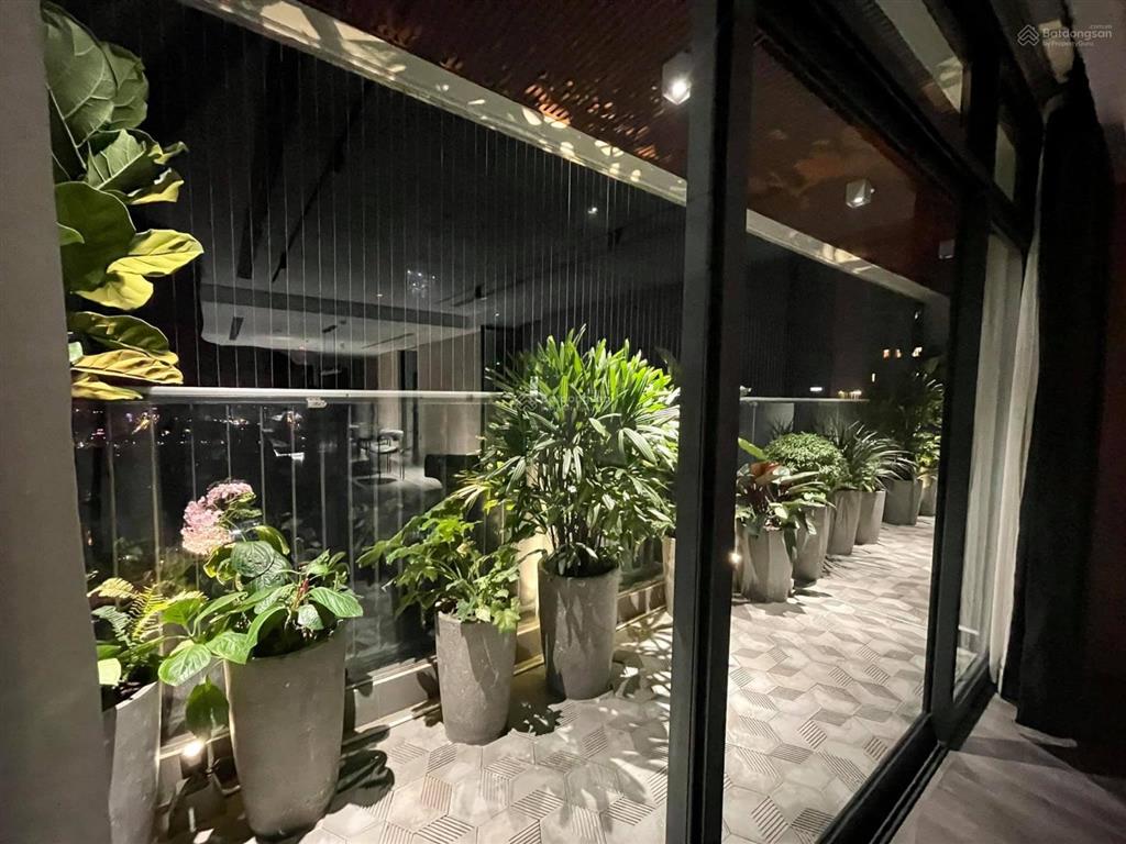Bán gấp ch cao cấp hong kong tower  243a đê la thành, 94m2, 2pn, đủ đồ, tầng trung  0975 864 ***