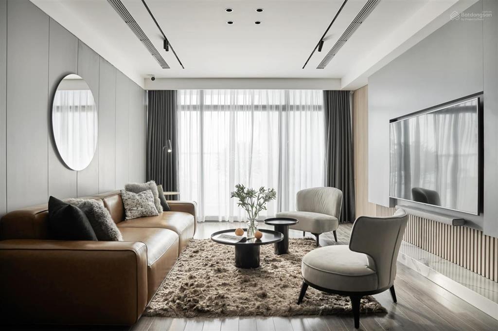 Bán gấp ch cao cấp hong kong tower  243a đê la thành, 94m2, 2pn, đủ đồ, tầng trung  0975 864 ***