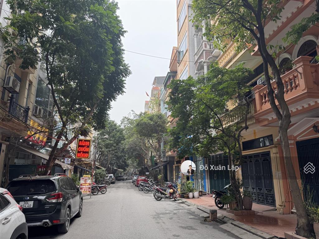 Bán nhà kđt yên hoà, trần kim xuyến, phân lô ô tô tránh, vỉa hè rộng. diện tích 79m2 giá 28 tỷ