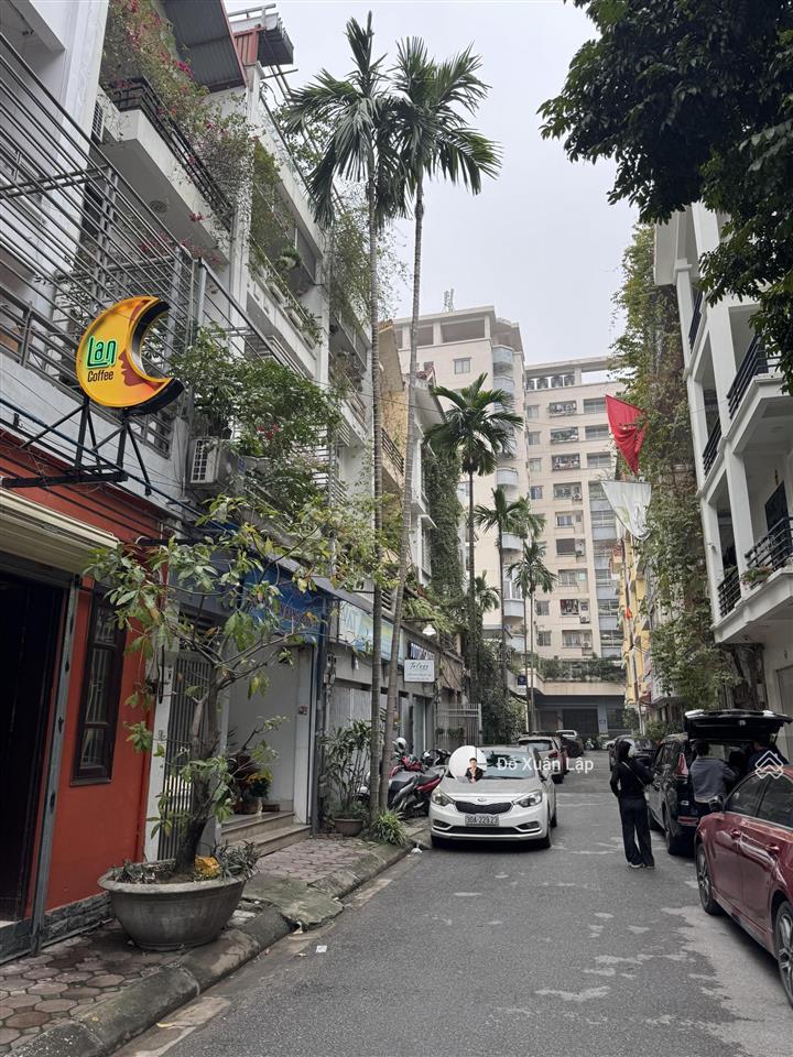 Bán nhà kđt yên hoà, trần kim xuyến, phân lô ô tô tránh, vỉa hè rộng. diện tích 79m2 giá 28 tỷ