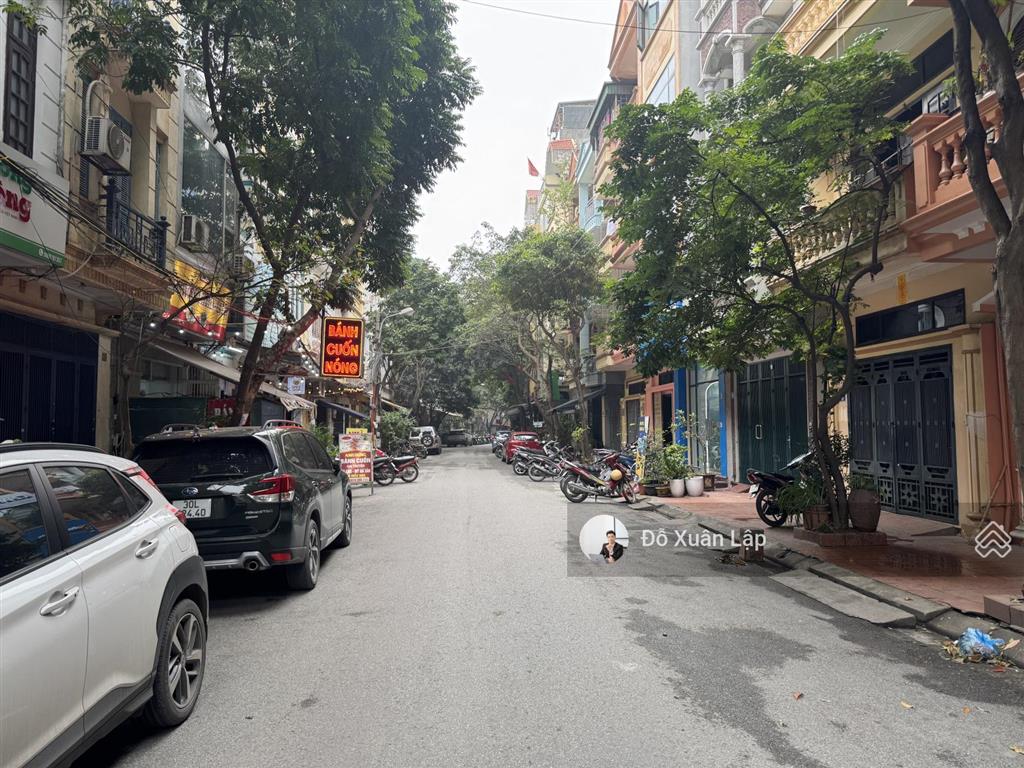 Bán nhà kđt yên hoà, trần kim xuyến, phân lô ô tô tránh, vỉa hè rộng. diện tích 79m2 giá 28 tỷ