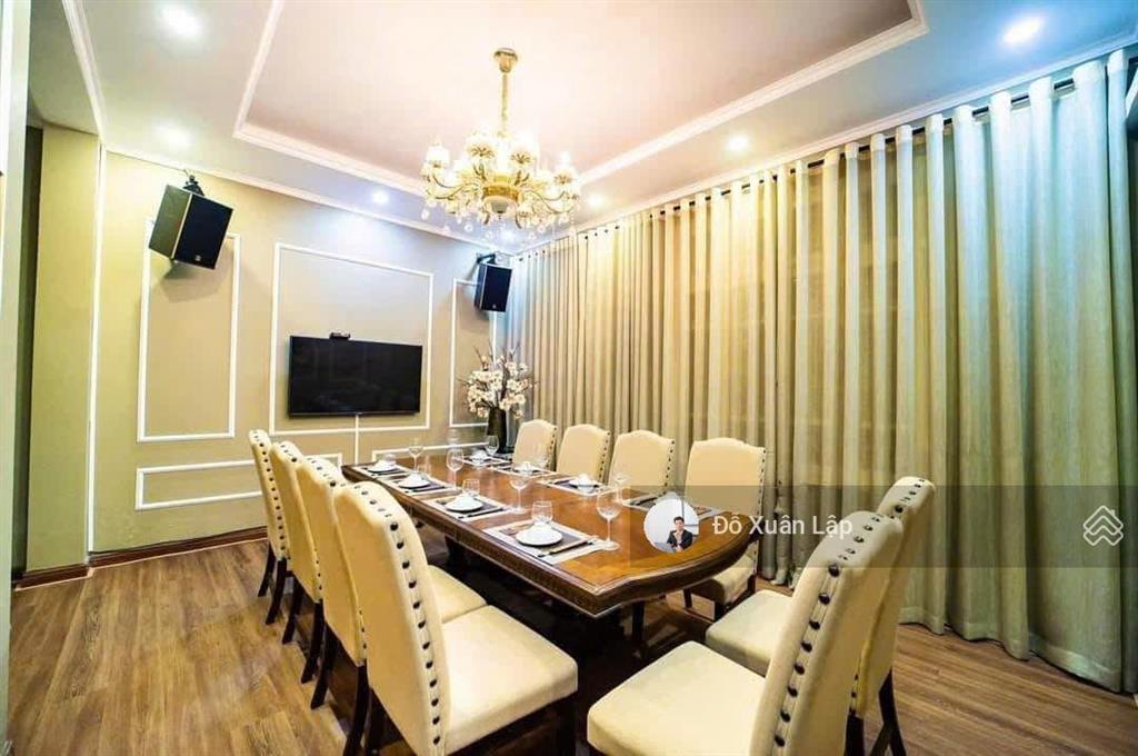 Bán nhà phố xuân quỳnh vũ phạm hàm, thang máy, ô tô dừng đỗ, vỉa hè kinh doanh, 72m², giá 36 tỷ