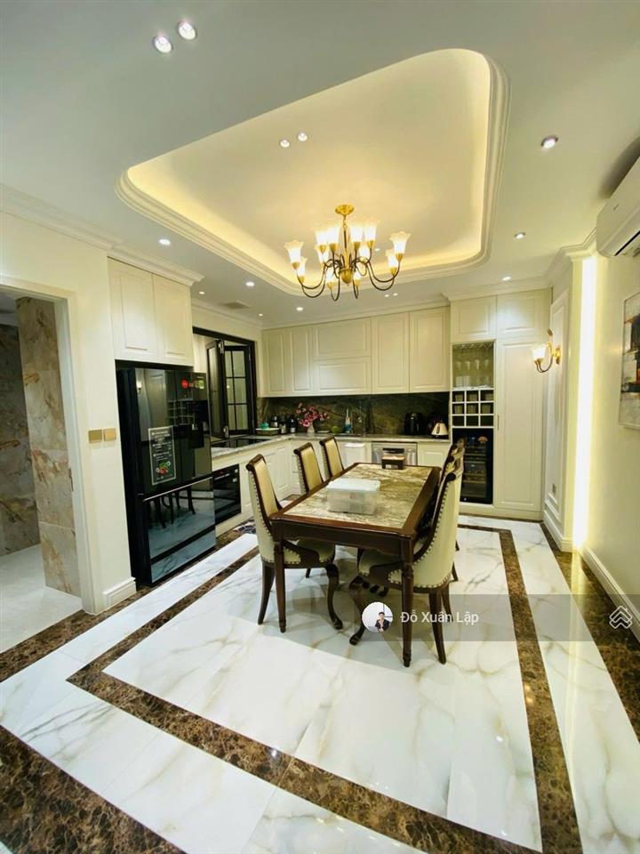 Bán nhà ngõ 193 trung kính, lô góc, ô tô tránh, vỉa hè, kinh doanh đỉnh. dt 70m2, giá 31 tỷ