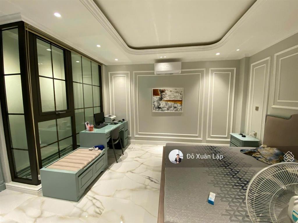 Bán nhà ngõ 193 trung kính, lô góc, ô tô tránh, vỉa hè, kinh doanh đỉnh. dt 70m2, giá 31 tỷ