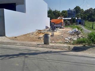 Đất 8,70 x 26 (226m2) lô góc 2 mặt tiền đường phùng thị chuyện (sát chợ thới tứ)