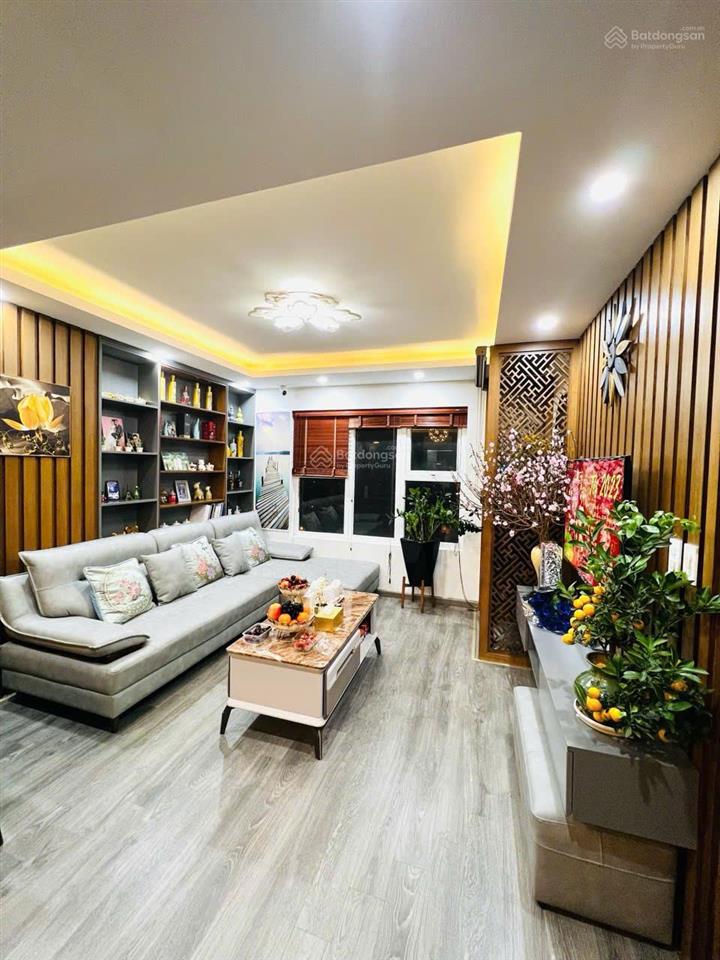 Bán nhanh, bán gọn căn hộ 79m2 hoa hậu, tầng trung hướng mát, sẵn sổ sang bìa nhận nhà ở ngay