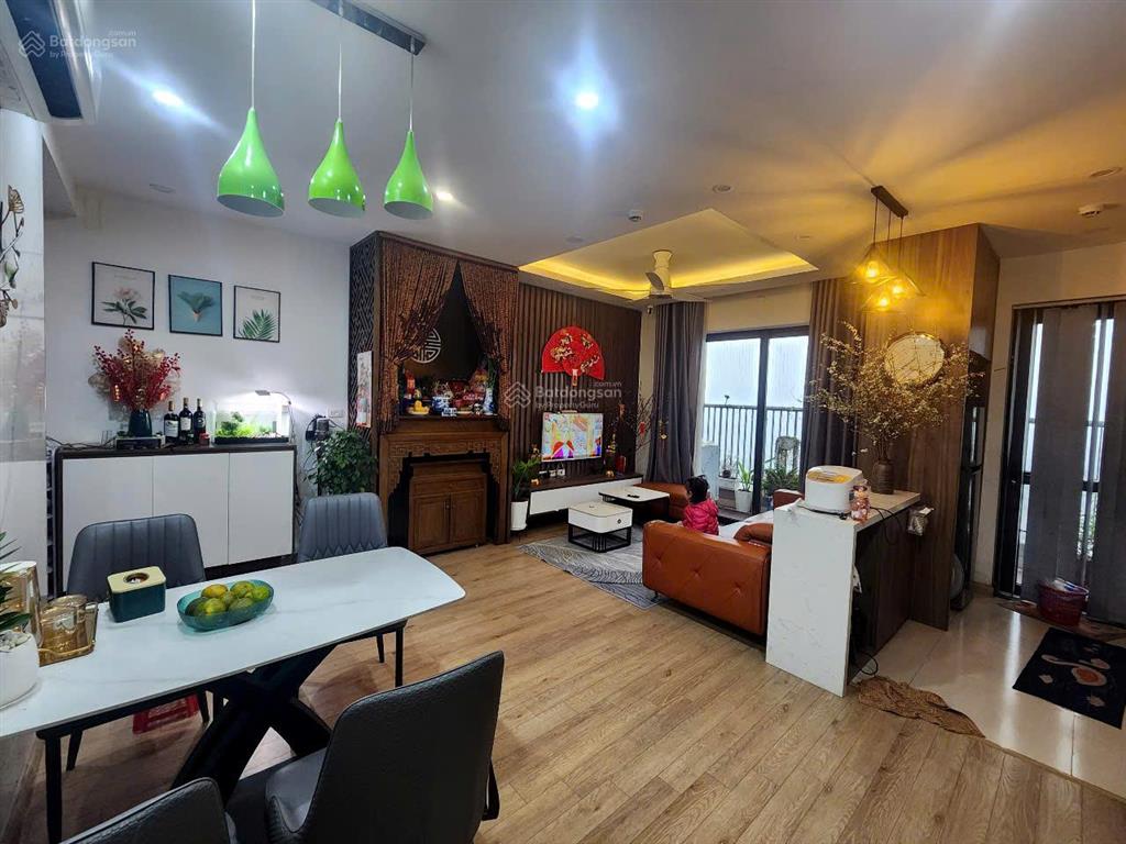 Em giang cần chuyển nhượng căn hộ 3n tầng trung, nhà full đồ đẹp, sẵn sổ tòa k2. 0365 151 ***
