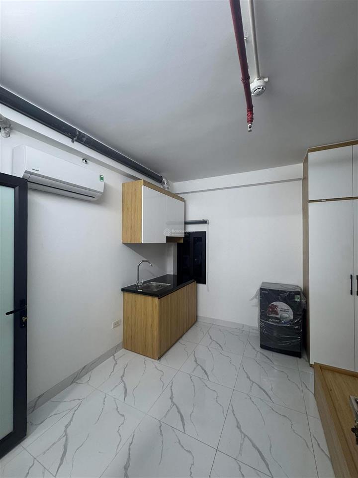 Cơ hội đầu tư  sở hữu toà ccmn với dt 50m2 xây mới 6 tầng đầy đủ pccc tại đầu phố lĩnh nam