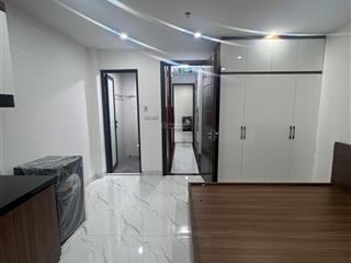 Em cần bán toà ccmn với dt 50m2 xây mới 6 tầng đầy đủ pccc tại đầu phố lĩnh nam  hoàng mai
