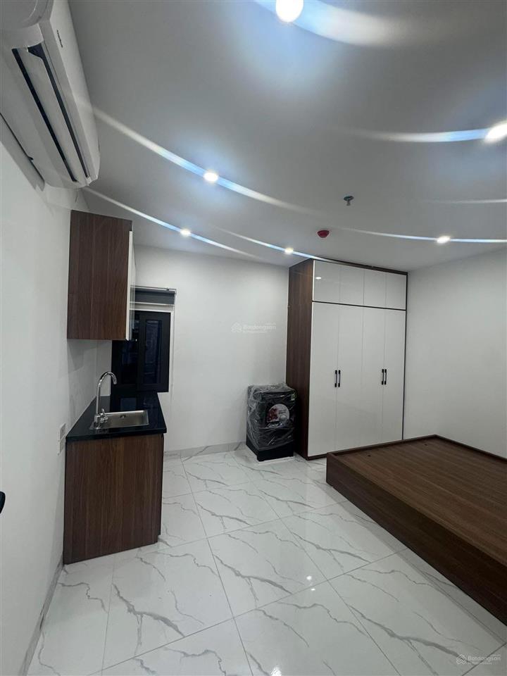 Cơ hội đầu tư  sở hữu toà ccmn với dt 50m2 xây mới 6 tầng đầy đủ pccc tại đầu phố lĩnh nam