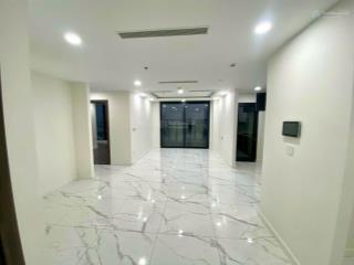 Bán sunshine sky city q7, 4pn + 1, 132m2. tầng cao. giá tốt nhất hiện tại 7tỷ650tr