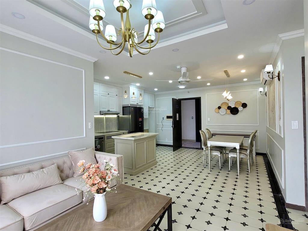 Bán căn hộ lavida plus q7 , 3pn 96m2 . full nội thất cao cấp mới 100% . giá bán  7,4 tỷ