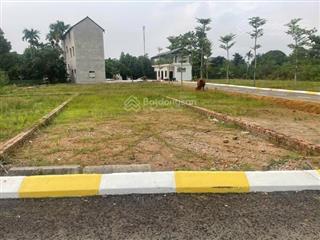 Bán đất sát ngay nhà máy in tiền quốc gia, gần đại lộ thăng long,và tuyến metro 5 hòa lạc