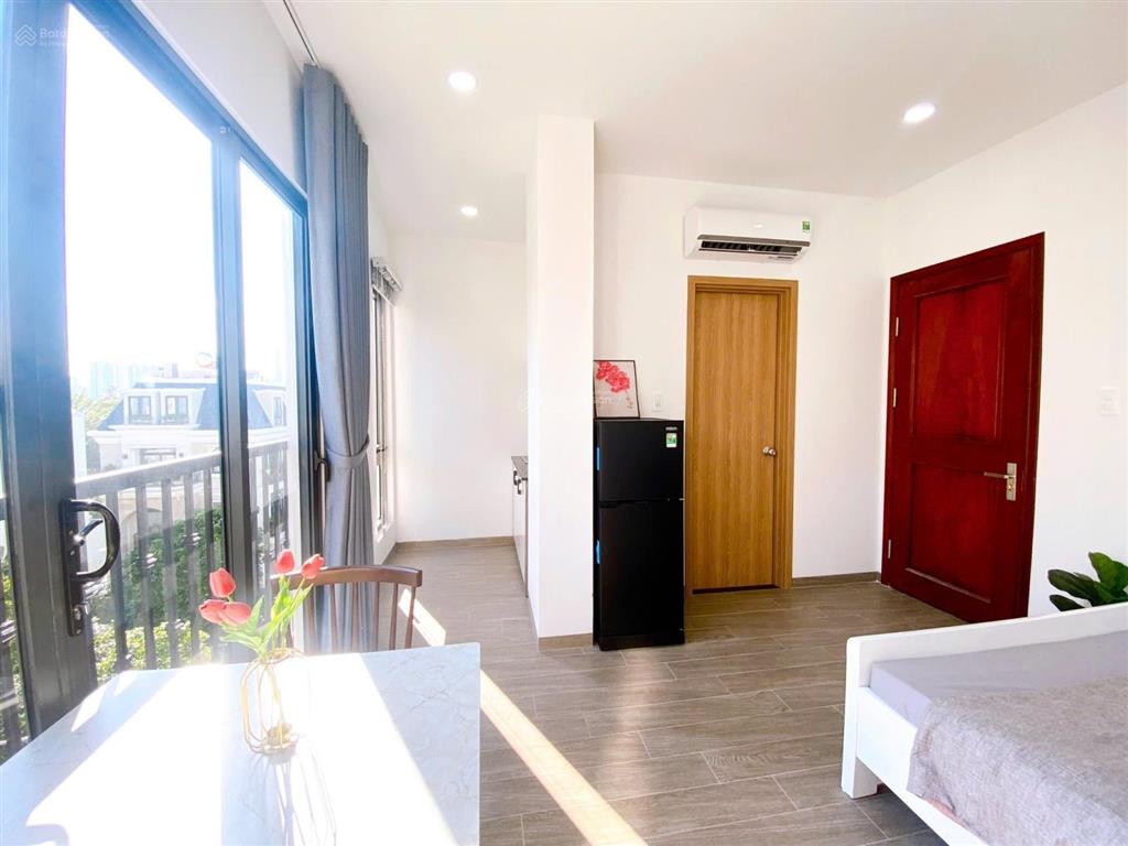 Ở ngay! phòng cửa sổ siêu to ngay nguyễn gia trí gần đh hutech, pearl plaza full tiện nghi.