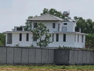 Biệt thự hồ bơi siêu đẹp 254m2 giáp ranh bình chánh