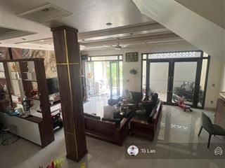 Chào bán căn nhà siêu đẹp tại hoa động oto 7 chỗ vào tận đất