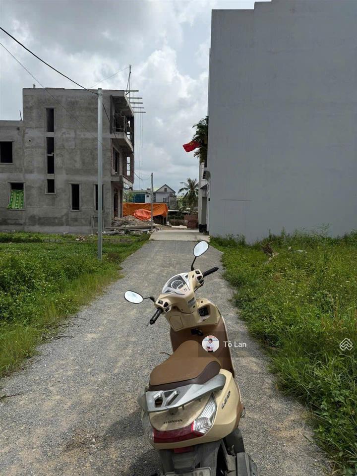 Duy nhất 1 lô thuộc tdp cổng đất, phường hoa động, thuỷ nguyên đường ô tô đỗ tận đất chỉ nhô 2 tỷ