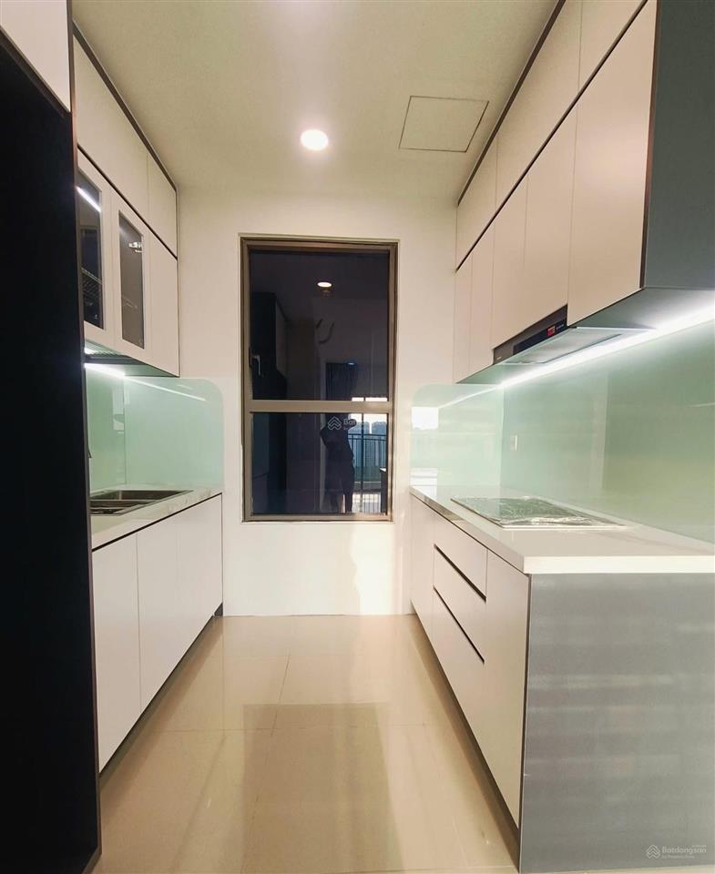 Chính chủ bán căn 3pn view sông tại the sun avenue , đã có sổ , giá 8,3 tỷ bao hết