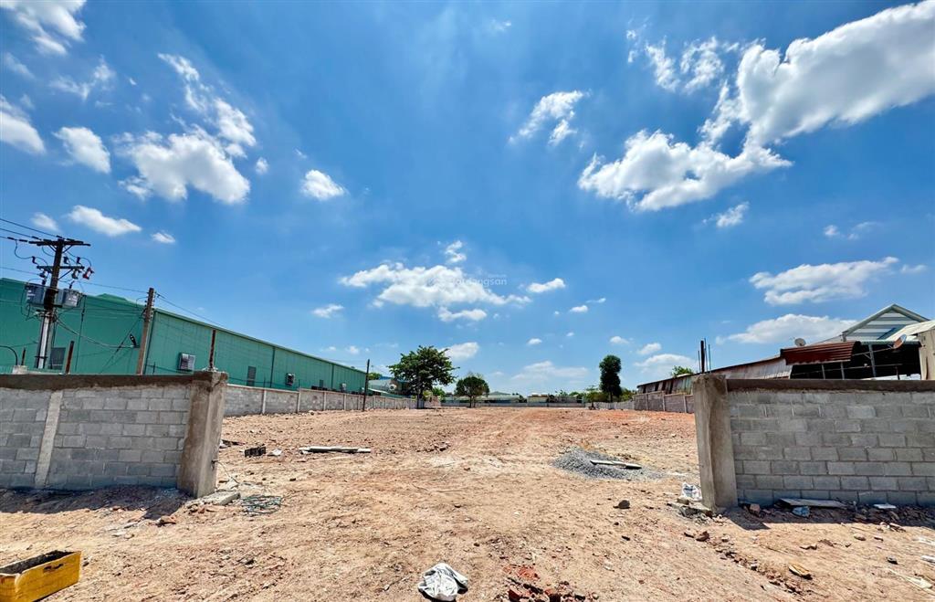 Bán đất mặt tiền quốc lộ 51  h. long thành