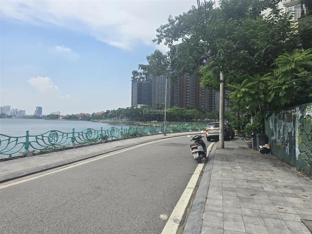 Bán đất siêu hiếm quảng khánh tây hồ 900m2 view trực diện hồ tây, mặt tiền khủng 60m