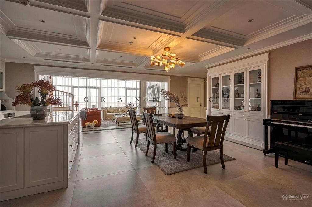 Biệt thự tầng mây giữa lòng cầu giấy duplex 327m discovery, view hồ tây chuẩn giới thượng lưu