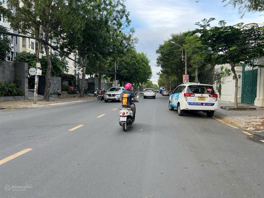 Bán đất góc 2 mt đường số 11 sau the vista p. an phú, q2  tp. thủ đức (gần tuyến metro rạch chiếc)