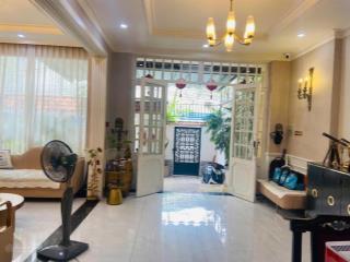 Bán biệt thự đường nguyễn ư dĩ thảo điền, quận 2