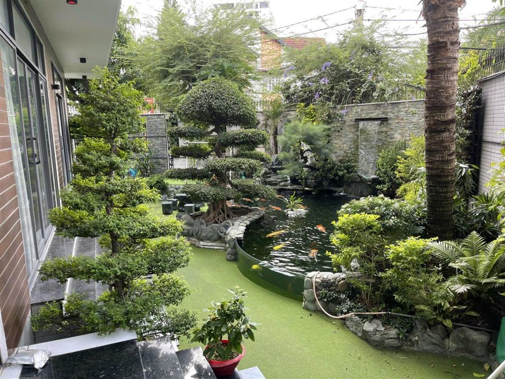 Biệt thự góc 3 mặt tiền 19x20m có hầm hồ cá koi tiền tỷ, thang máy khu biệt thự nam long q12
