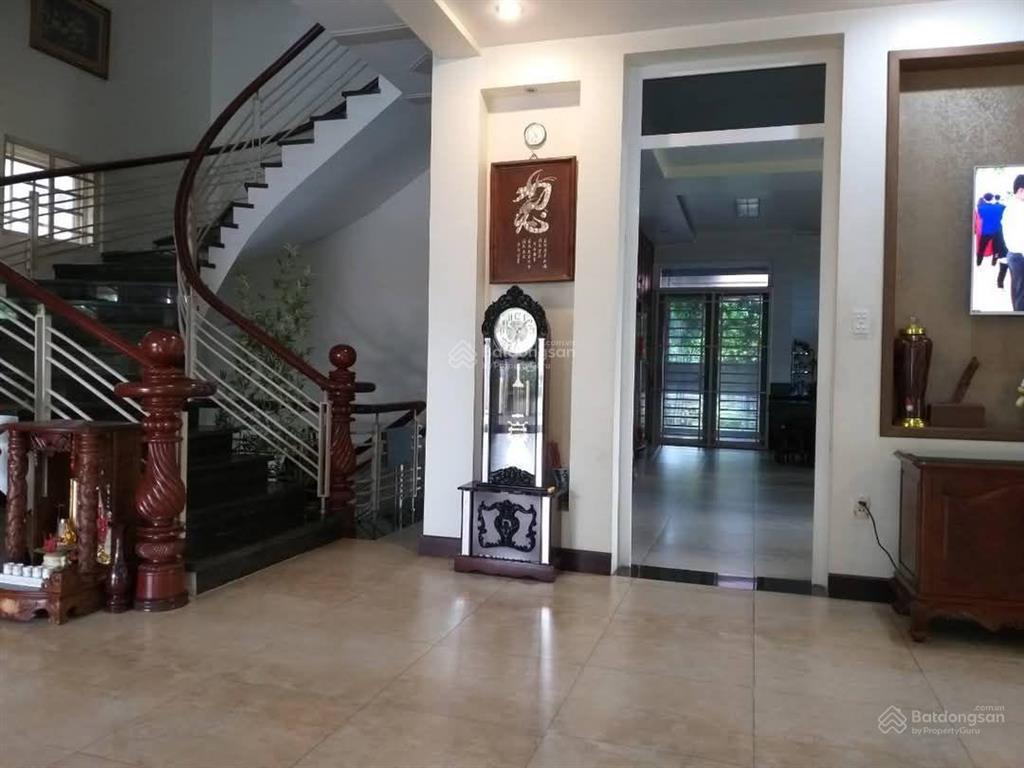 Biệt thự khủng 1080m2 (25x45m), 1hầm, 1lầu, 1áp mái, mặt tiền lê thị riêng, thới an, q12