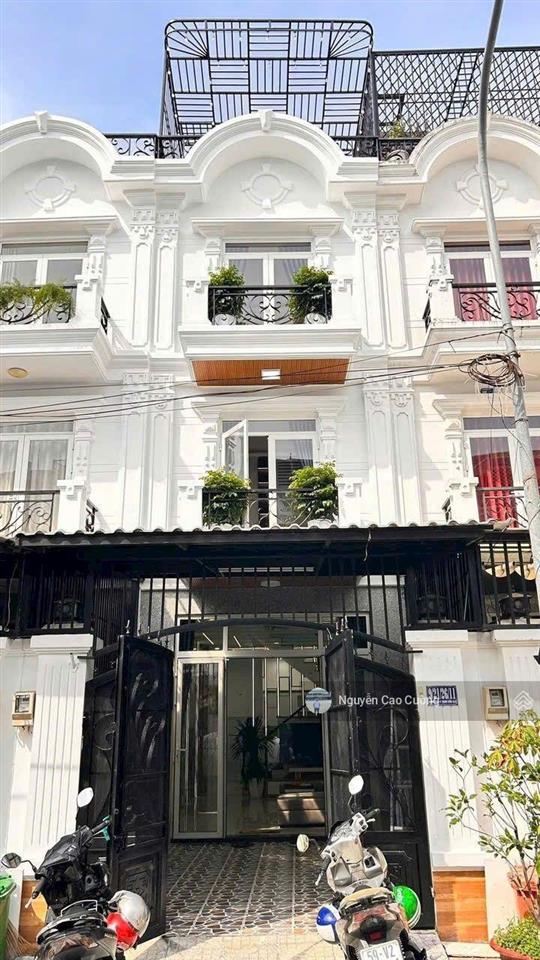 Nhà phố 4x17m 1 trệt 3 lầu đường 8m khu đồng bộ thạnh xuân 24 gần chợ minh phát