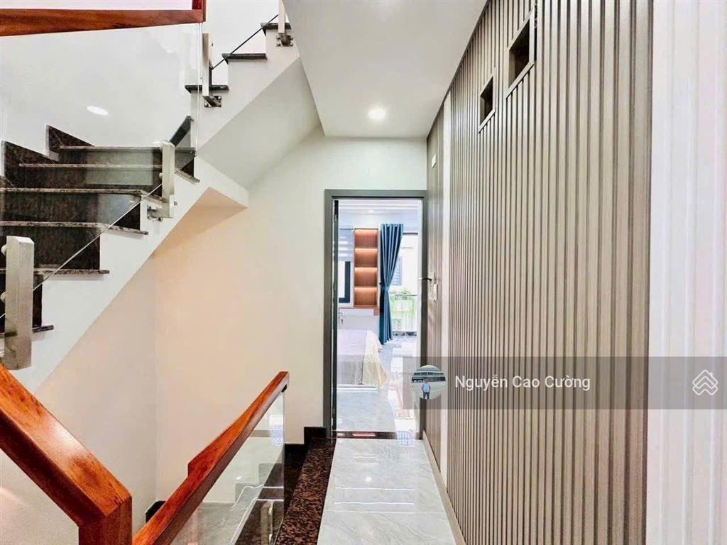 Bán nhà 4,2x14m 1 lửng 3 lầu đường 7m khu đồng bộ nguyễn ảnh thủ hiệp thành, q12