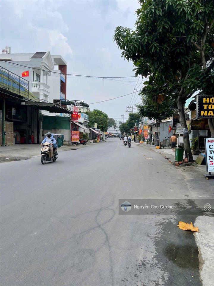 Nhà mặt tiền 5x32m trần thị cờ gồm nhà cấp 4 bán tạp hoá và 3 phòng trọ, tiện kinh doanh buôn bán