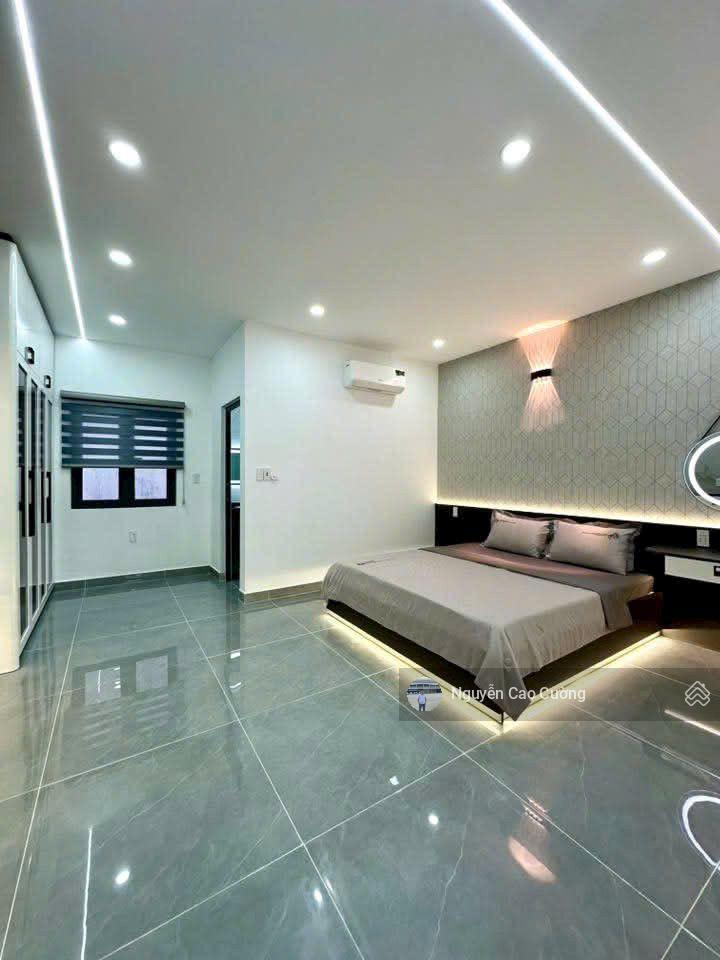 Bán nhà mặt tiền 5x23m có thang máy, tân thới nhất 6, gần chợ lạc quang, q12