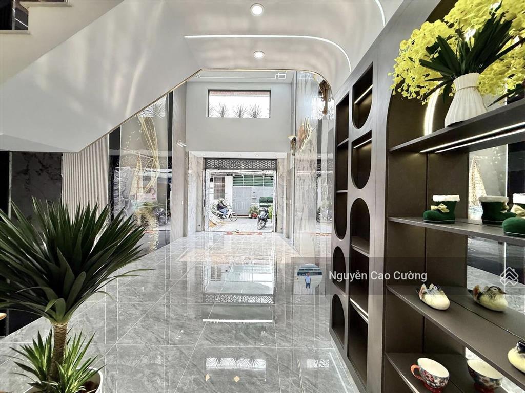 Giảm 500tr, nhà phố 4x20m có thang máy, đường 6m thông lê thị riêng gần cấp 2 nguyễn trung trực q12
