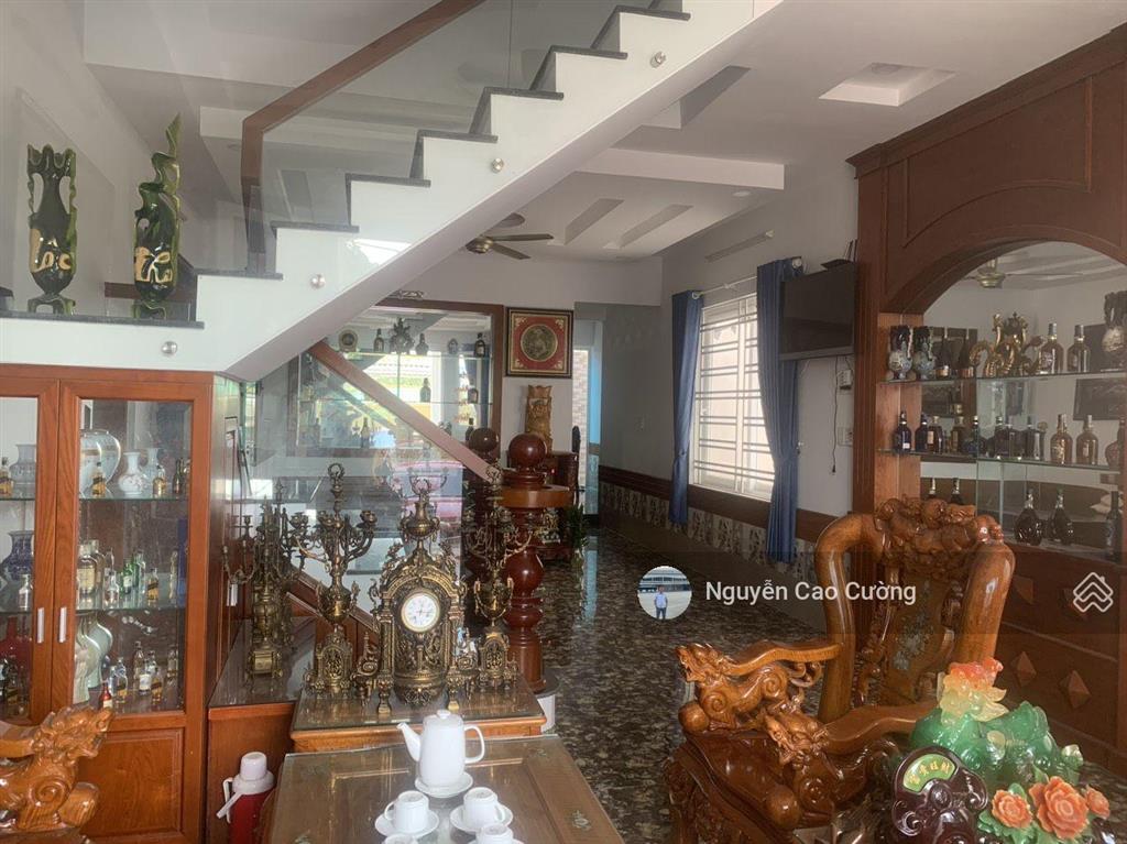 Hạ giá 2tỷ, siêu phẩm biệt thự 8x27m đường nhựa 8m thông, tân thới hiệp 21 gần bệnh viện q12