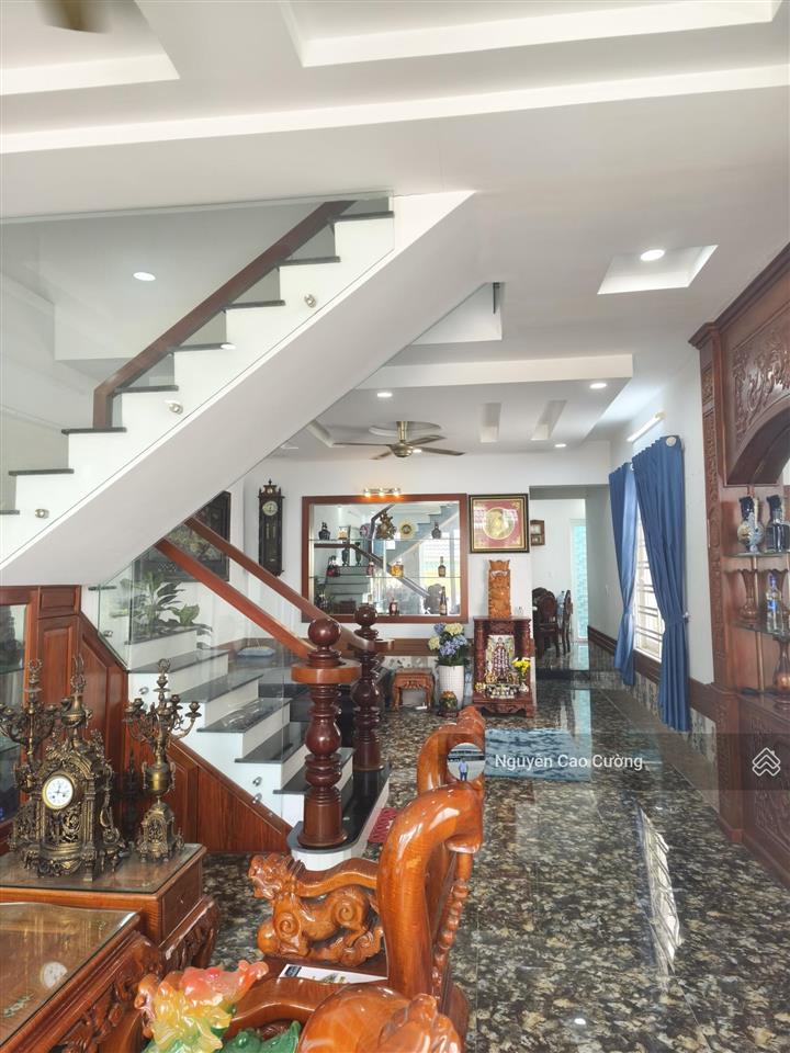 Hạ giá 2tỷ, siêu phẩm biệt thự 8x27m đường nhựa 8m thông, tân thới hiệp 21 gần bệnh viện q12
