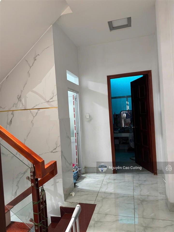 Nhà phố 4,1x14m nở hậu, đường 9m, 1 lững 2 lầu 1/ bùi văn ngữ, gần chợ hương lộ 80b