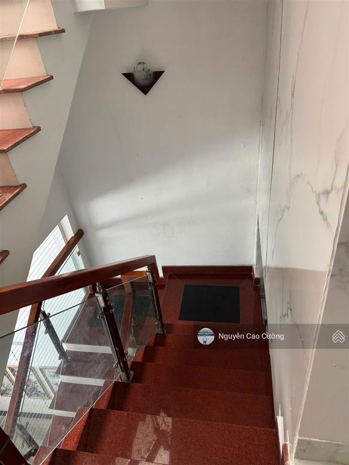 Nhà phố 4,1x14m nở hậu, đường 9m, 1 lững 2 lầu 1/ bùi văn ngữ, gần chợ hương lộ 80b