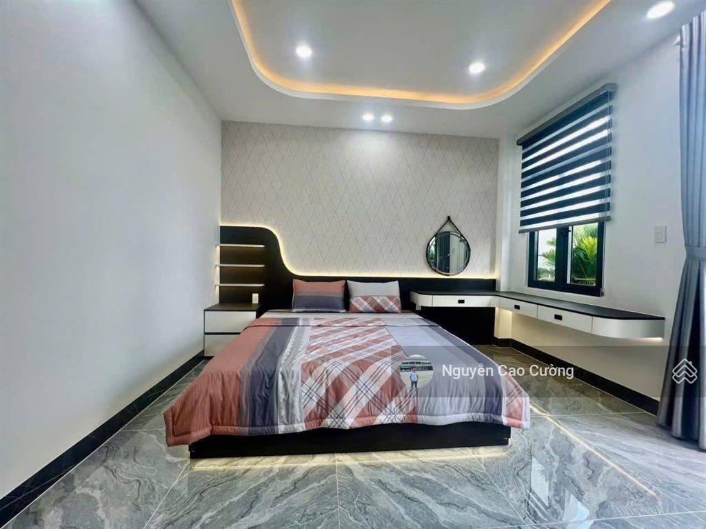 Giảm 800tr, nhà phố 4,5x19m 1lững 3 lầu đường 6m , 1/ thạnh xuân 25, gần ủy ban phường